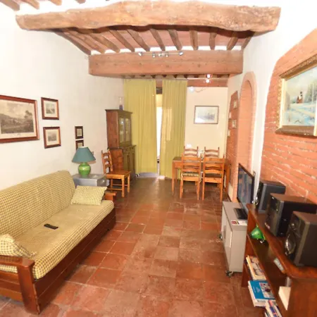 Holiday Home In Lucca Near Historic Walls *
