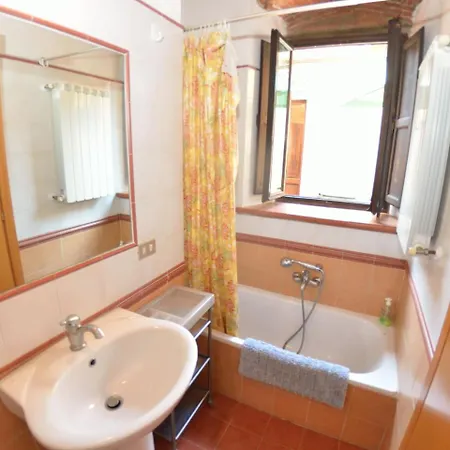 Holiday Home In Lucca Near Historic Walls * ルッカ