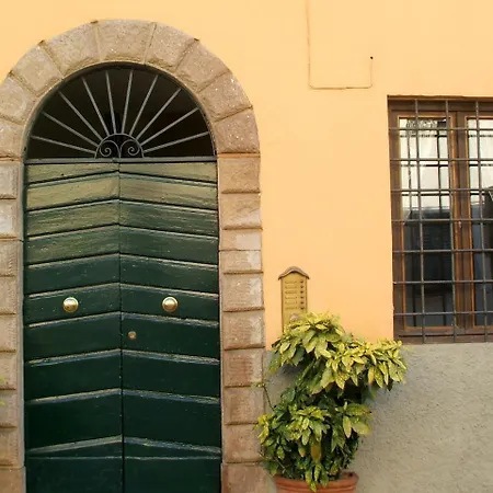 Holiday Home In Lucca Near Historic Walls * ルッカ
